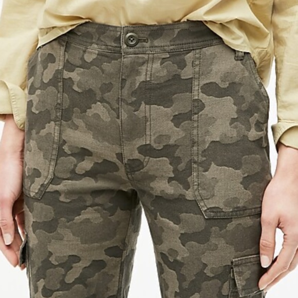 JCREW High Rise Tapered Cargo Pant in Jacquard Camo - Picture 2 of 6